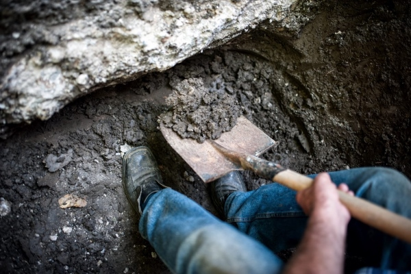 Стяжка пола в подвале: как залить бетон своими руками